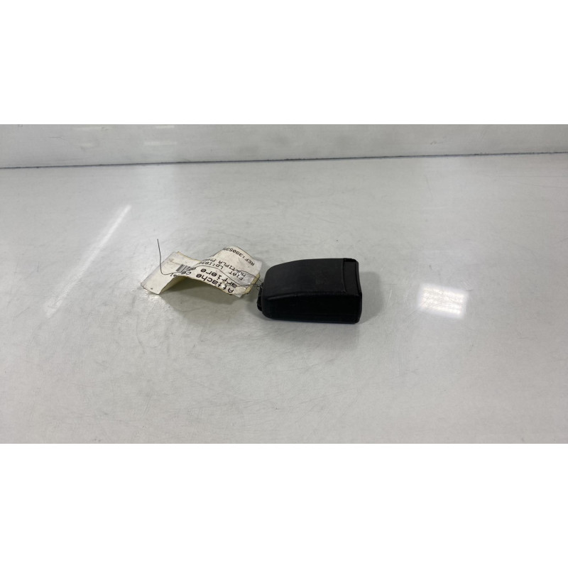 Attache ceinture arriere droit FIAT MULTIPLA Photo n°2