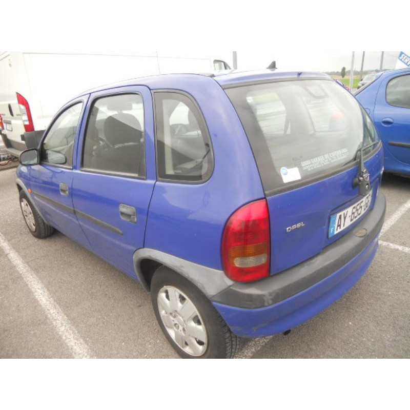 Bouton de warning OPEL CORSA B Photo n°7