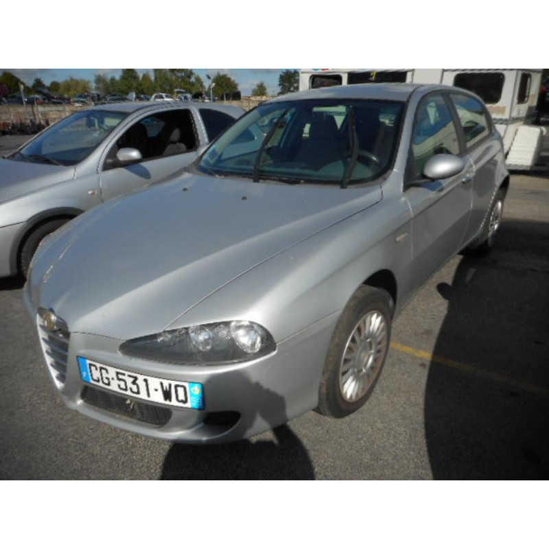 Trappe d'essence ALFA ROMEO 147 Photo n°4