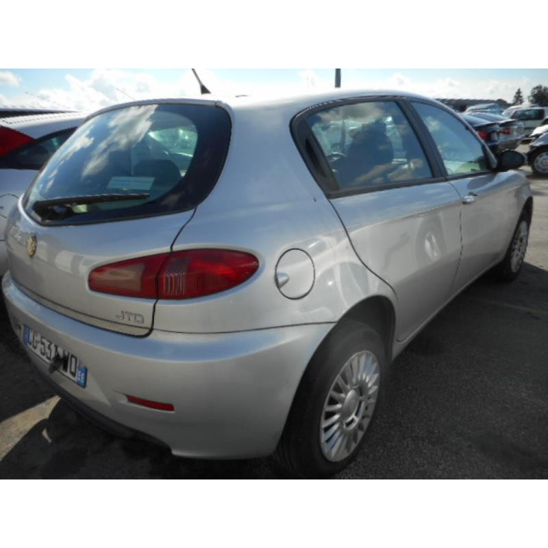 Trappe d'essence ALFA ROMEO 147 Photo n°6