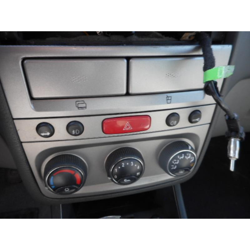 Trappe d'essence ALFA ROMEO 147 Photo n°9