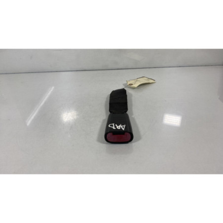 Attache ceinture arriere droit ALFA ROMEO 147 Photo n°1