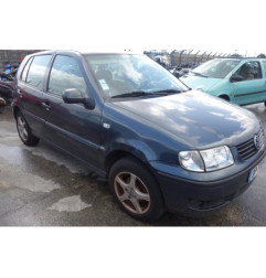 Attache ceinture avant droit VOLKSWAGEN POLO 3