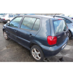Attache ceinture avant droit VOLKSWAGEN POLO 3
