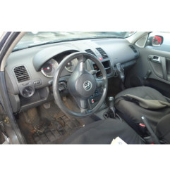 Attache ceinture avant droit VOLKSWAGEN POLO 3