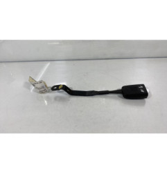 Attache ceinture avant gauche VOLKSWAGEN POLO 3