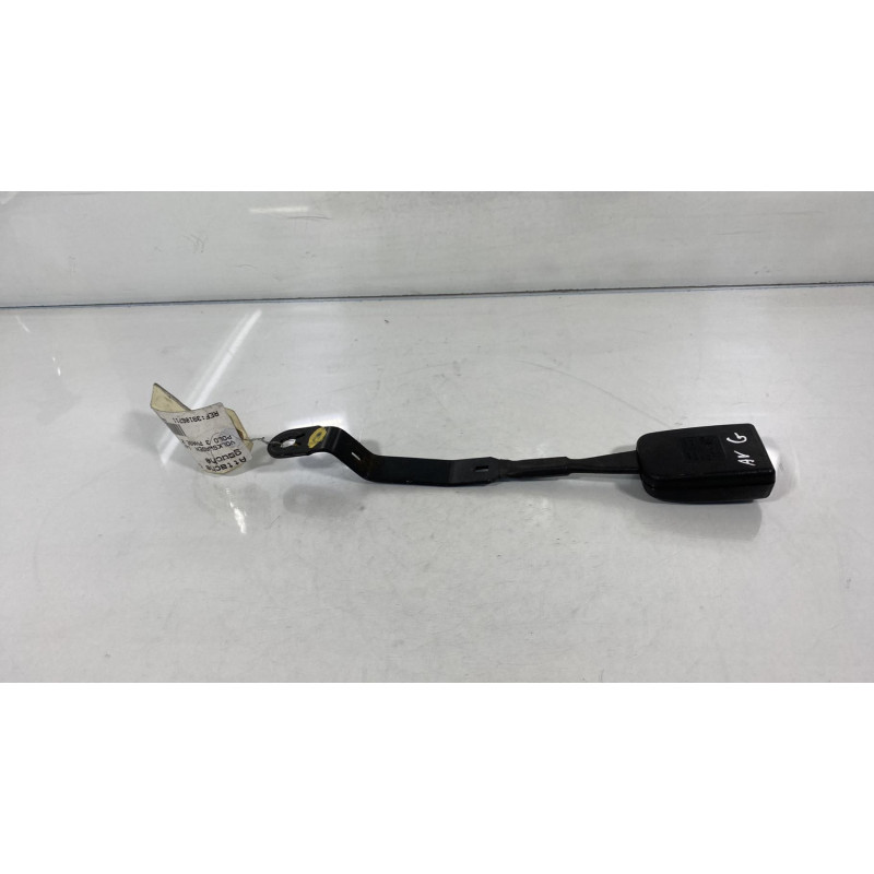 Attache ceinture avant gauche VOLKSWAGEN POLO 3 Photo n°3