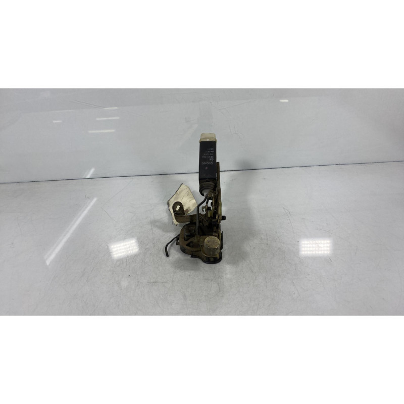 Serrure arriere gauche OPEL CORSA B Photo n°2