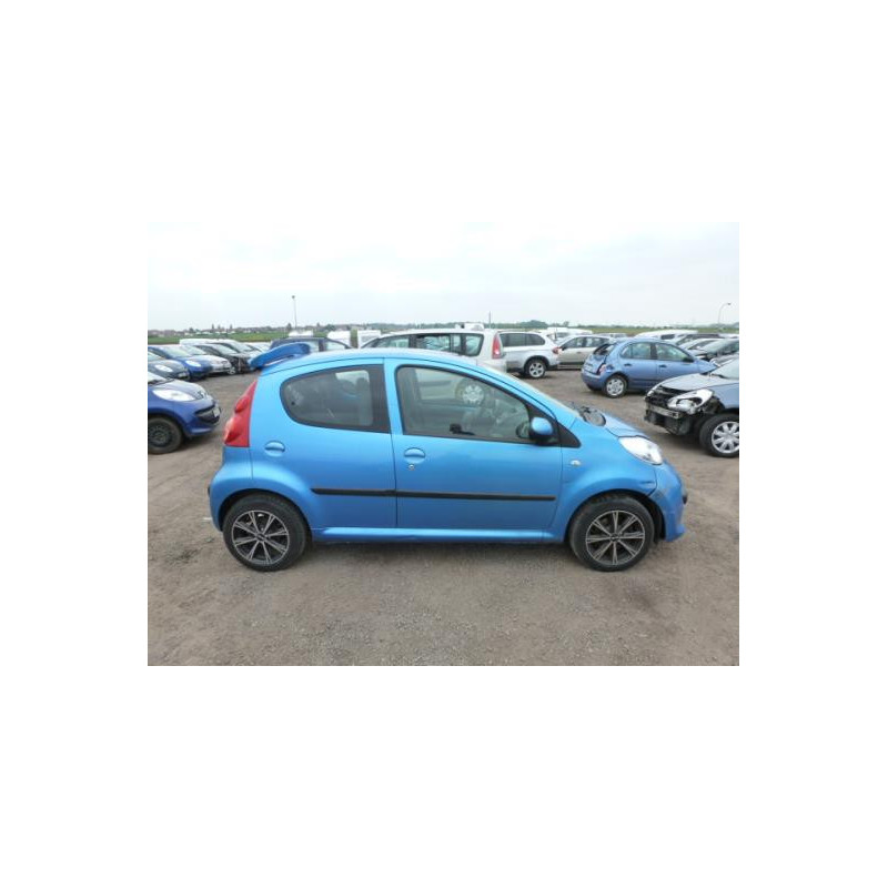 Pretensionneur de ceinture avant droit PEUGEOT 107 Photo n°8