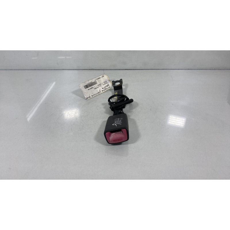 Attache ceinture avant gauche TOYOTA AYGO 1 Photo n°2