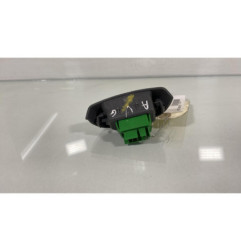 Interrupteur de leve vitre avant gauche TOYOTA AYGO 1