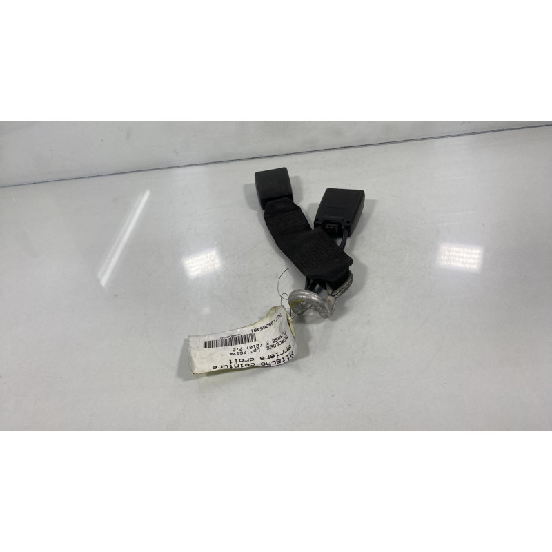 Attache ceinture arriere droit MERCEDES CLASSE E Photo n°2