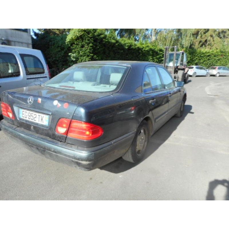 Serrure arriere droit MERCEDES CLASSE E Photo n°4