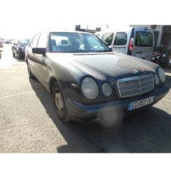 Serrure arriere droit MERCEDES CLASSE E