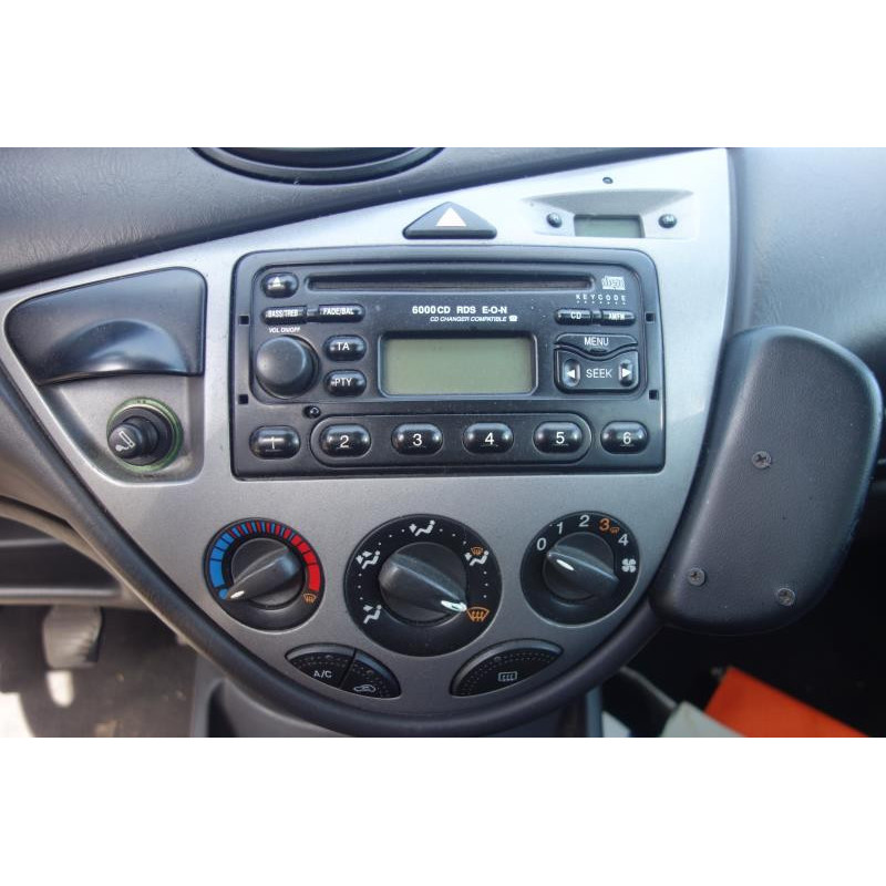 Leve vitre mecanique arriere gauche FORD FOCUS 1 Photo n°8