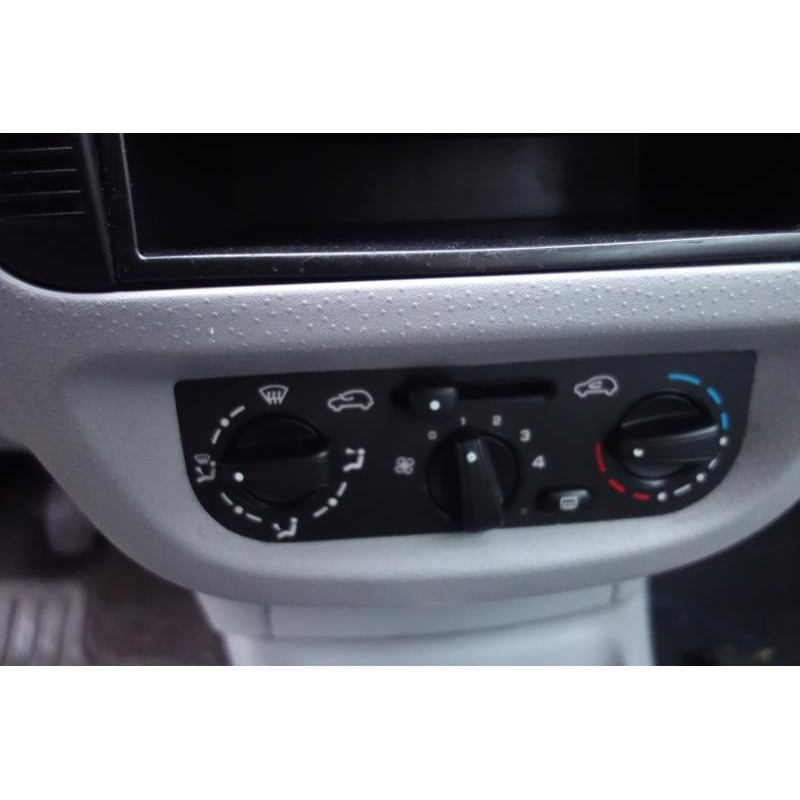 Attache ceinture arriere droit CITROEN C3 1 Photo n°9
