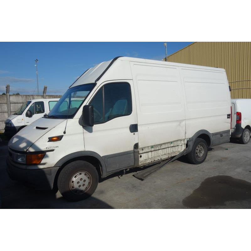 Pivot de moyeu avant droit IVECO DAILY 3 Photo n°1