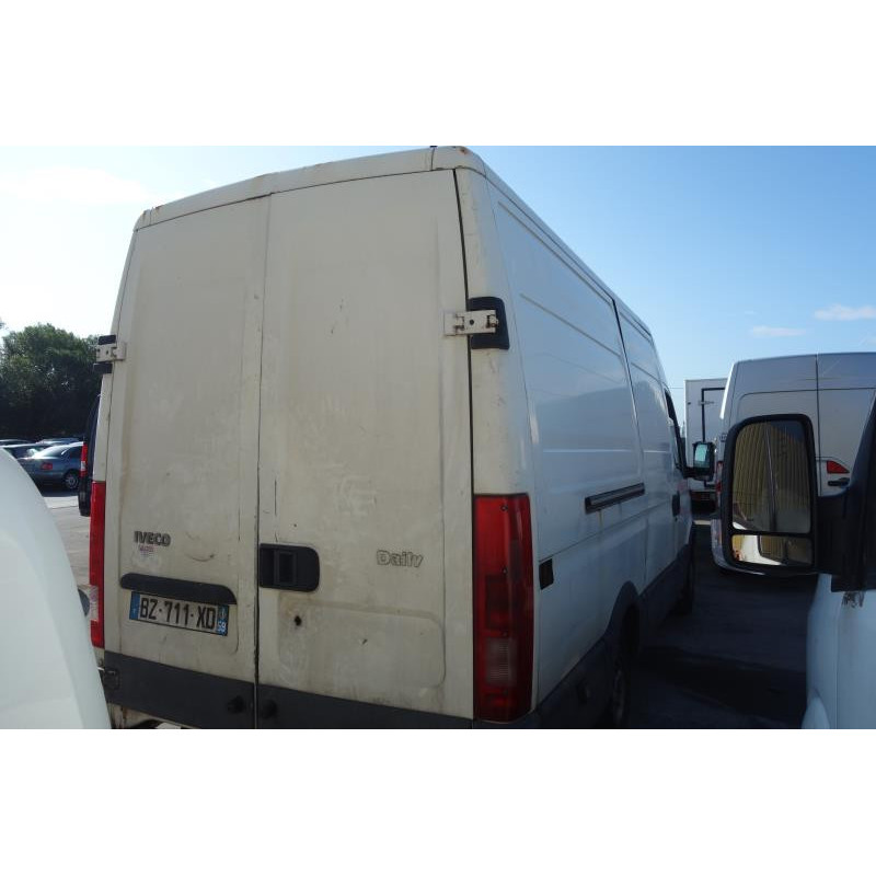 Pivot de moyeu avant droit IVECO DAILY 3 Photo n°3