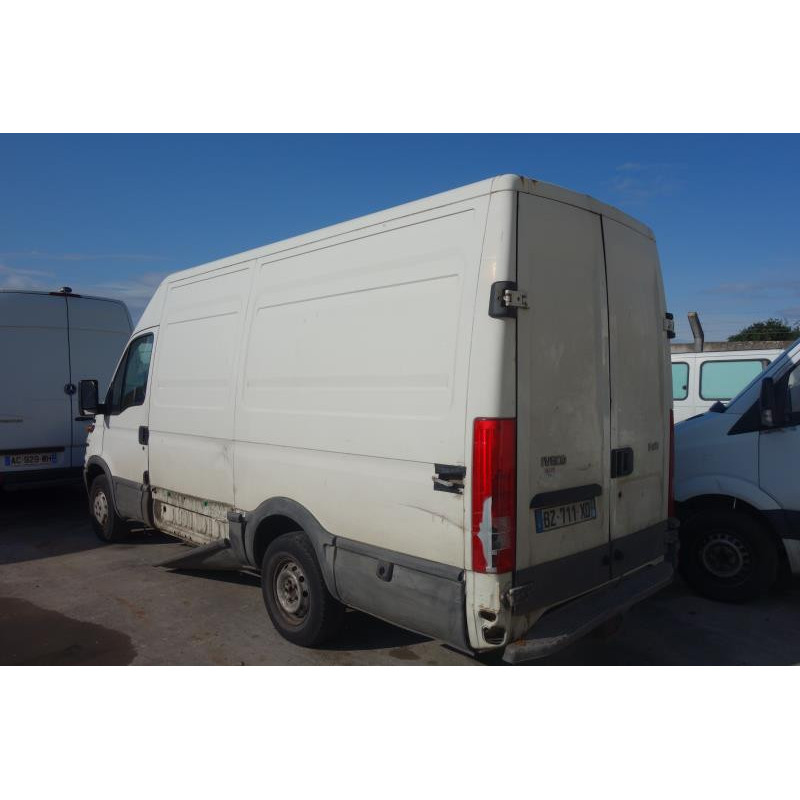 Pivot de moyeu avant droit IVECO DAILY 3 Photo n°4