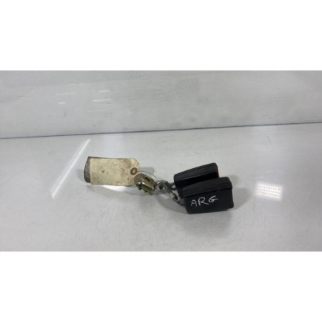 Attache ceinture arriere gauche VOLKSWAGEN GOLF 5 Photo n°1