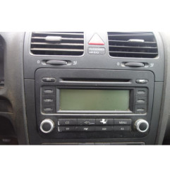 Attache ceinture arriere gauche VOLKSWAGEN GOLF 5