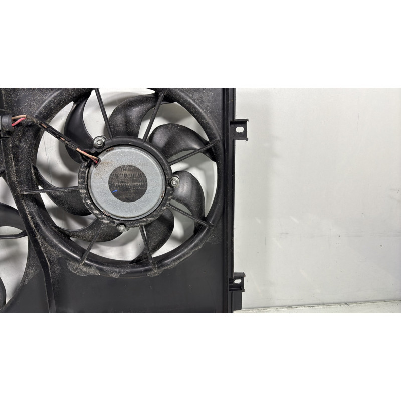 Moto ventilateur radiateur VOLKSWAGEN GOLF 5 Photo n°4