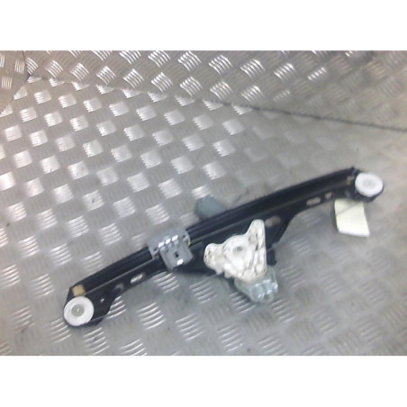 Leve vitre electrique arriere droit MERCEDES CLASSE C 203 Photo n°1