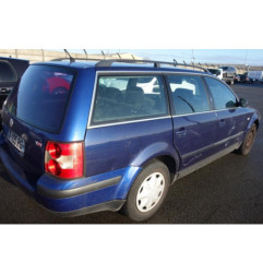 Serrure avant droit VOLKSWAGEN PASSAT 4