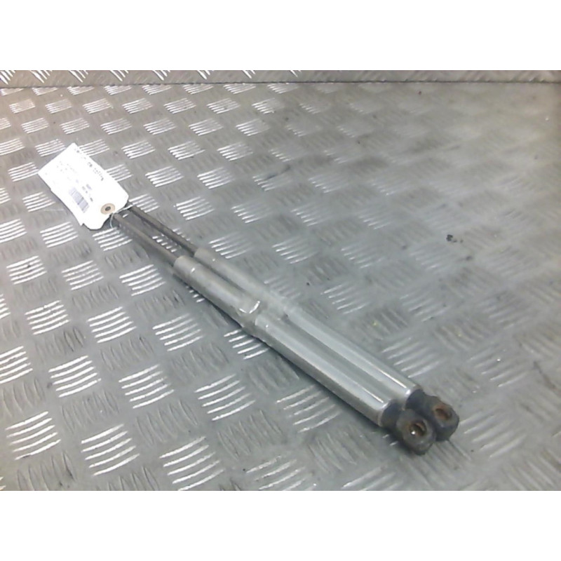 Verin de coffre VOLKSWAGEN PASSAT 4 Photo n°1