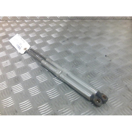 Verin de coffre VOLKSWAGEN PASSAT 4 Photo n°1