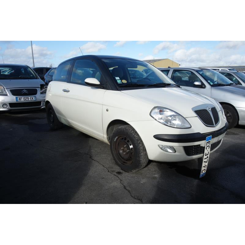 Trappe d'essence LANCIA YPSILON 4 Photo n°5