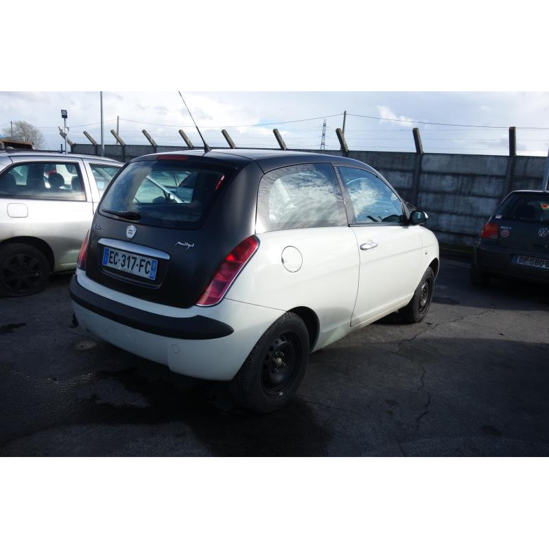 Trappe d'essence LANCIA YPSILON 4 Photo n°6