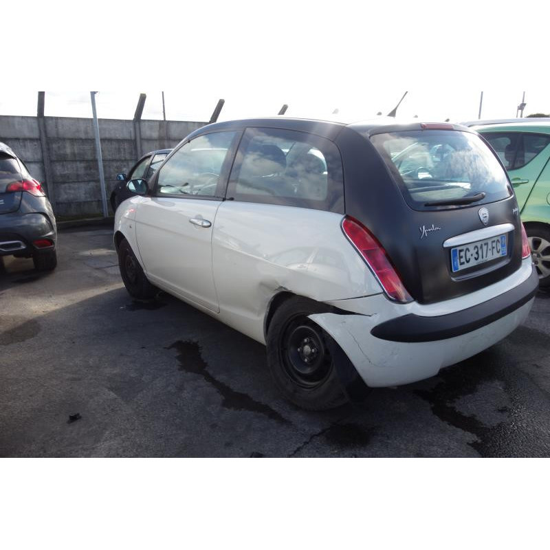 Trappe d'essence LANCIA YPSILON 4 Photo n°7