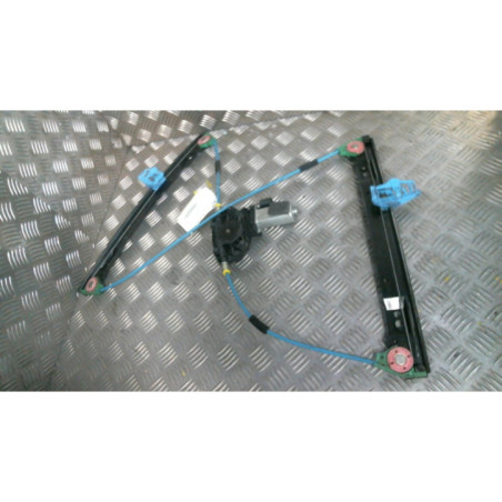 Leve vitre electrique avant droit LANCIA YPSILON 4 Photo n°1