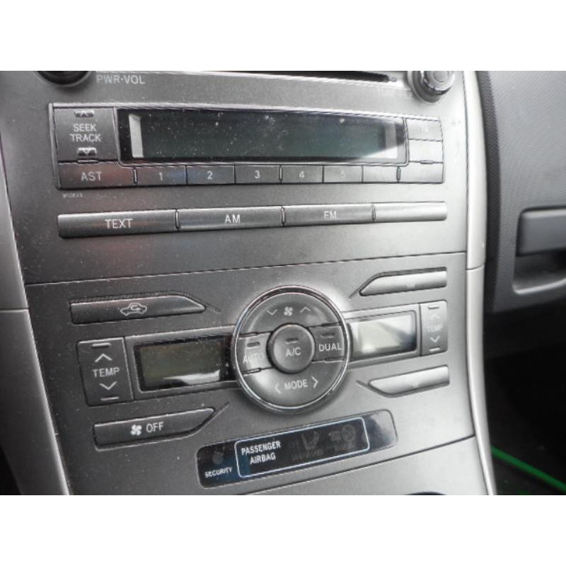 Pretensionneur de ceinture avant gauche TOYOTA AURIS 1 Photo n°9