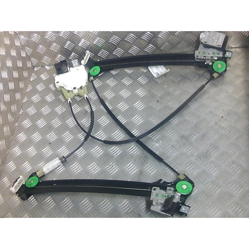 Leve vitre electrique avant droit PEUGEOT 407 Photo n°1