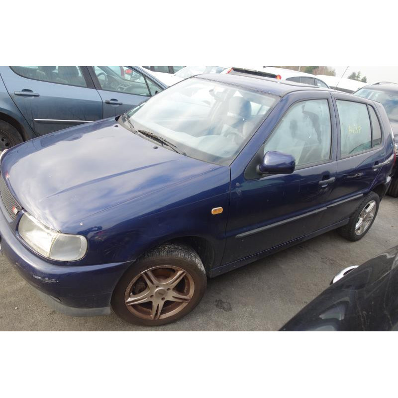 Calandre VOLKSWAGEN POLO 3 Photo n°2