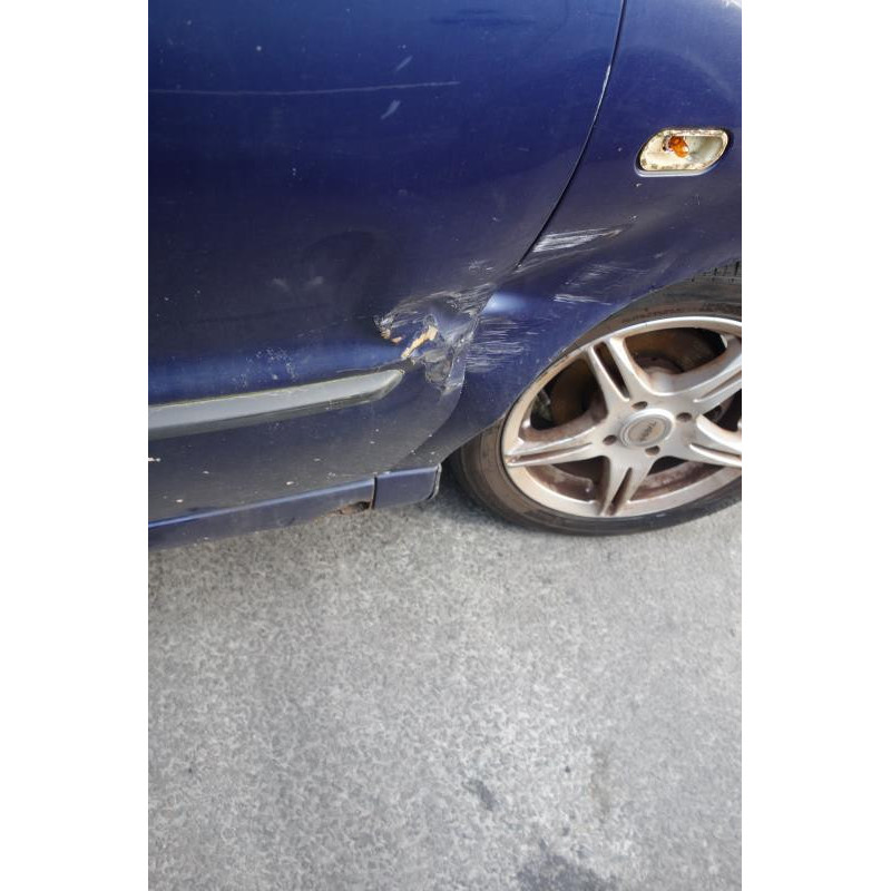 Calandre VOLKSWAGEN POLO 3 Photo n°6