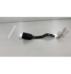 Attache ceinture avant droit VOLKSWAGEN POLO 3