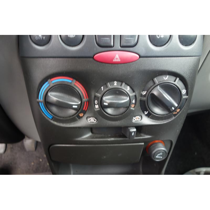 Trappe d'essence FIAT PUNTO 2 Photo n°9