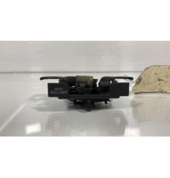Fermeture de capot RENAULT CLIO 4