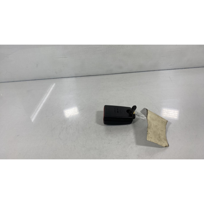Attache ceinture arriere droit RENAULT TWINGO 2 Photo n°3
