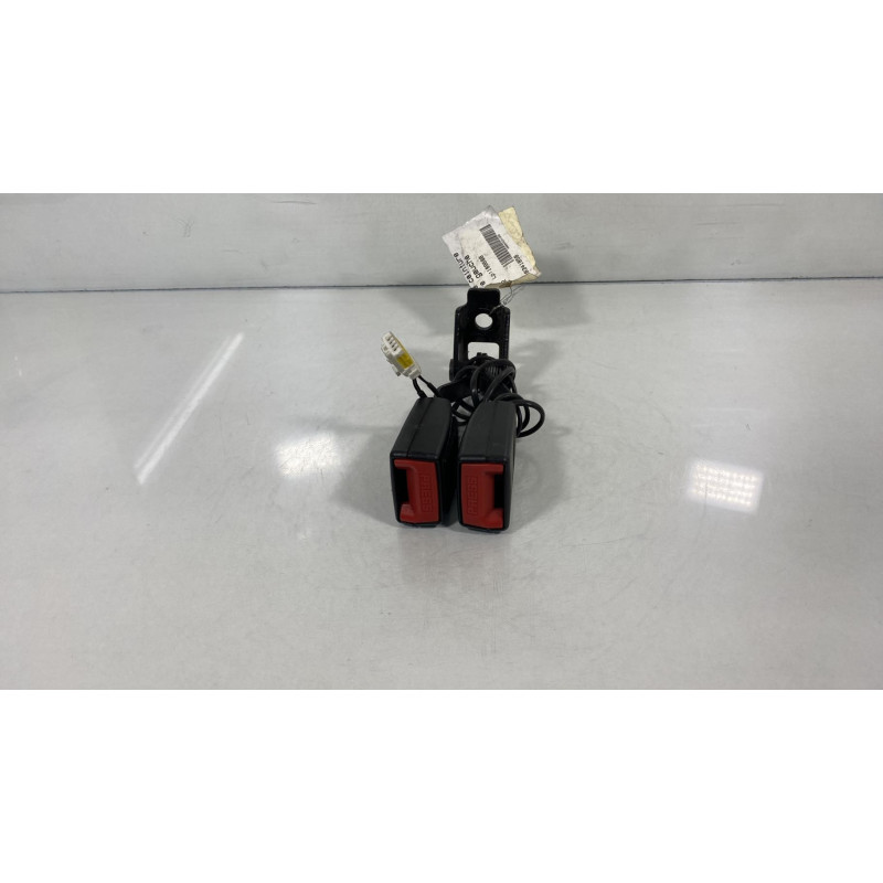 Attache ceinture arriere gauche CITROEN C5 2 Photo n°1