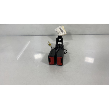 Attache ceinture arriere gauche CITROEN C5 2 Photo n°1