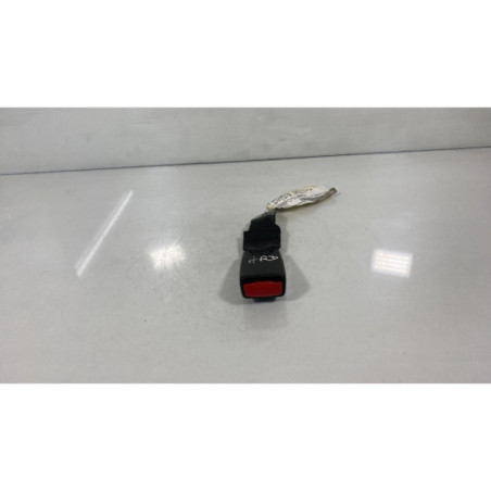Attache ceinture arriere droit NISSAN MICRA 4 Photo n°1