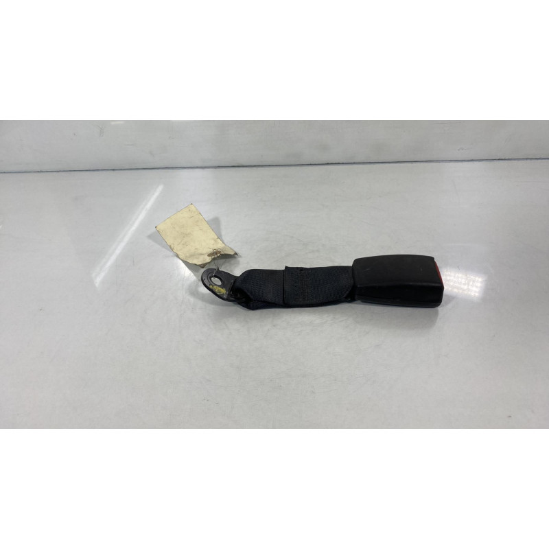 Attache ceinture arriere gauche NISSAN MICRA 4 Photo n°3