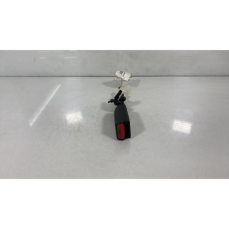 Attache ceinture avant gauche NISSAN MICRA 4 Photo n°1