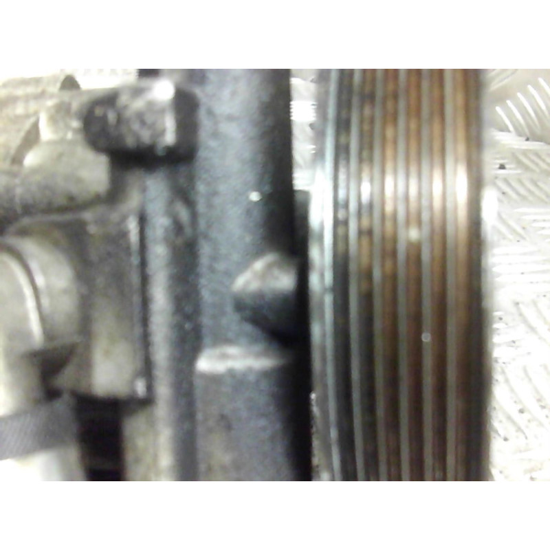 Pompe de direction FIAT DOBLO 2 Photo n°2