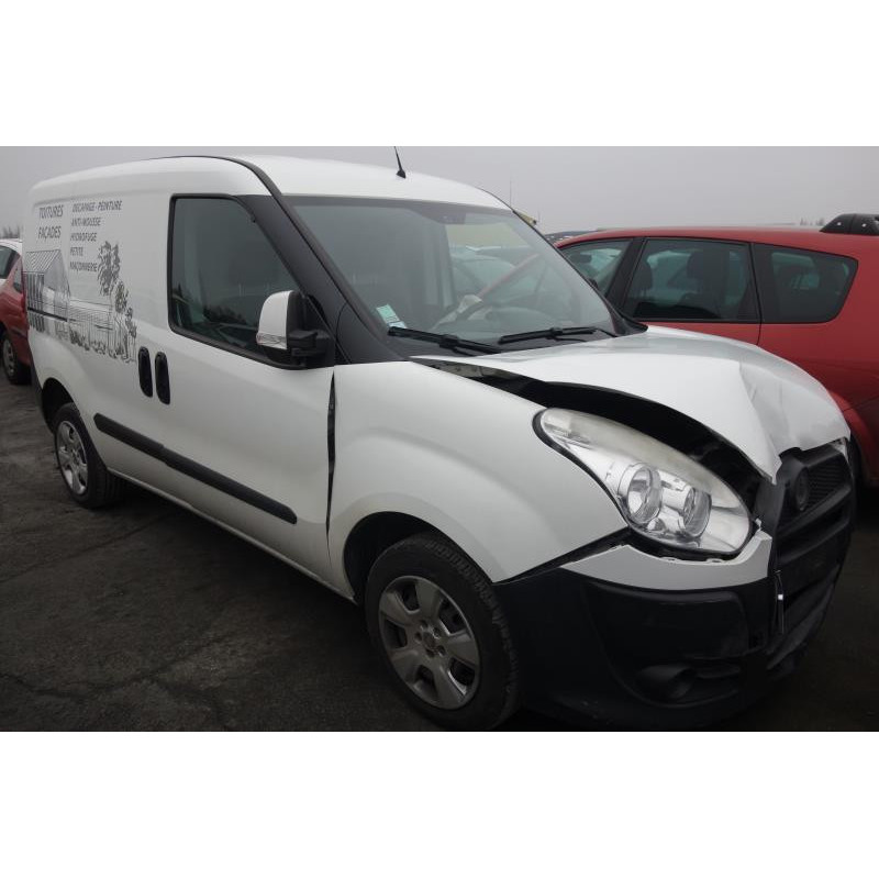 Pompe de direction FIAT DOBLO 2 Photo n°5
