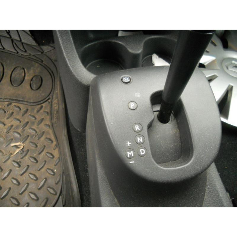 Trappe d'essence RENAULT MODUS Photo n°11